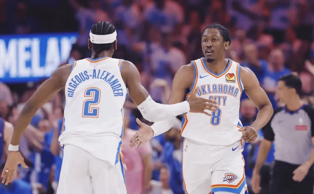 愈发不可小 愈发不可小