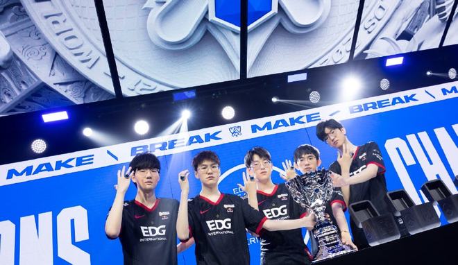 马尔穆什在 马尔穆什在